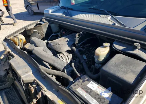 2004 Hummer H2 z USA, uszkodzony, nr VIN 5GRGN23U54H111112